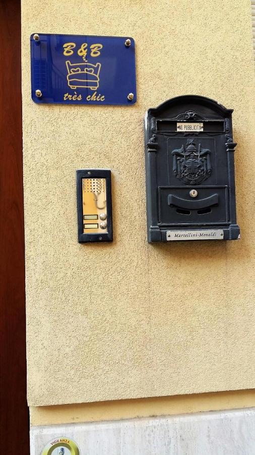 Tres Chic Bed and Breakfast Civitanova Marche Exteriör bild