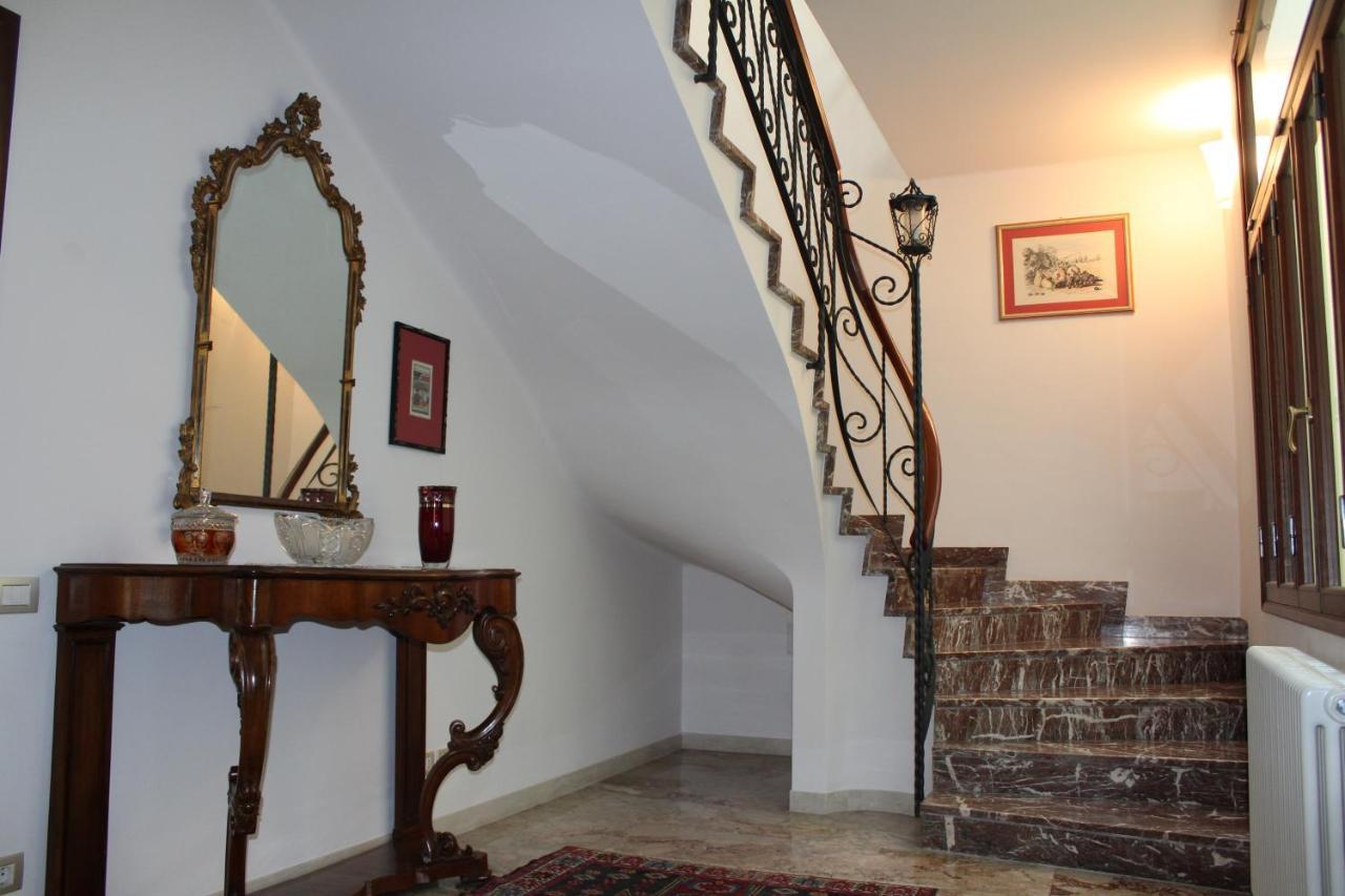 Tres Chic Bed and Breakfast Civitanova Marche Exteriör bild