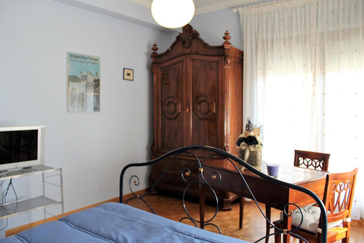 Tres Chic Bed and Breakfast Civitanova Marche Exteriör bild