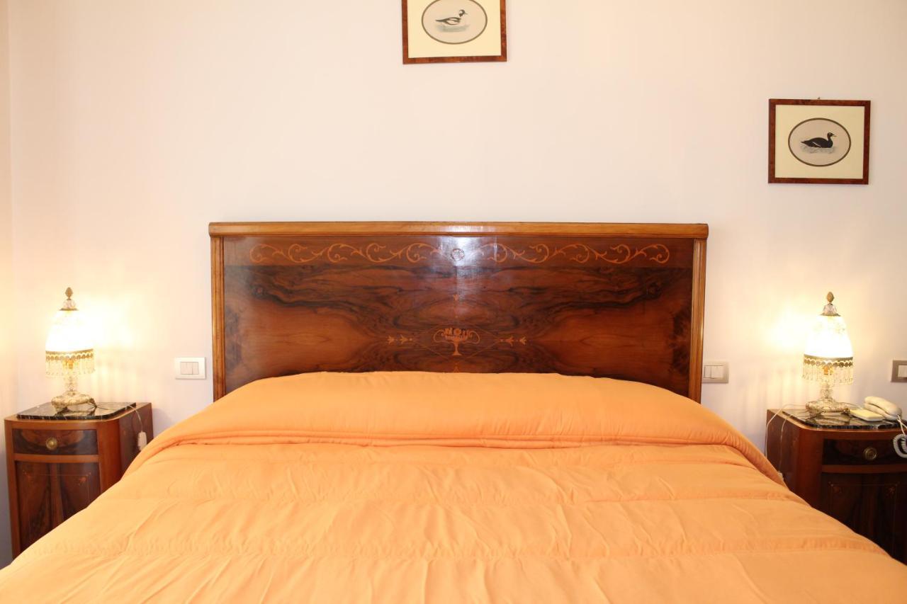 Tres Chic Bed and Breakfast Civitanova Marche Exteriör bild
