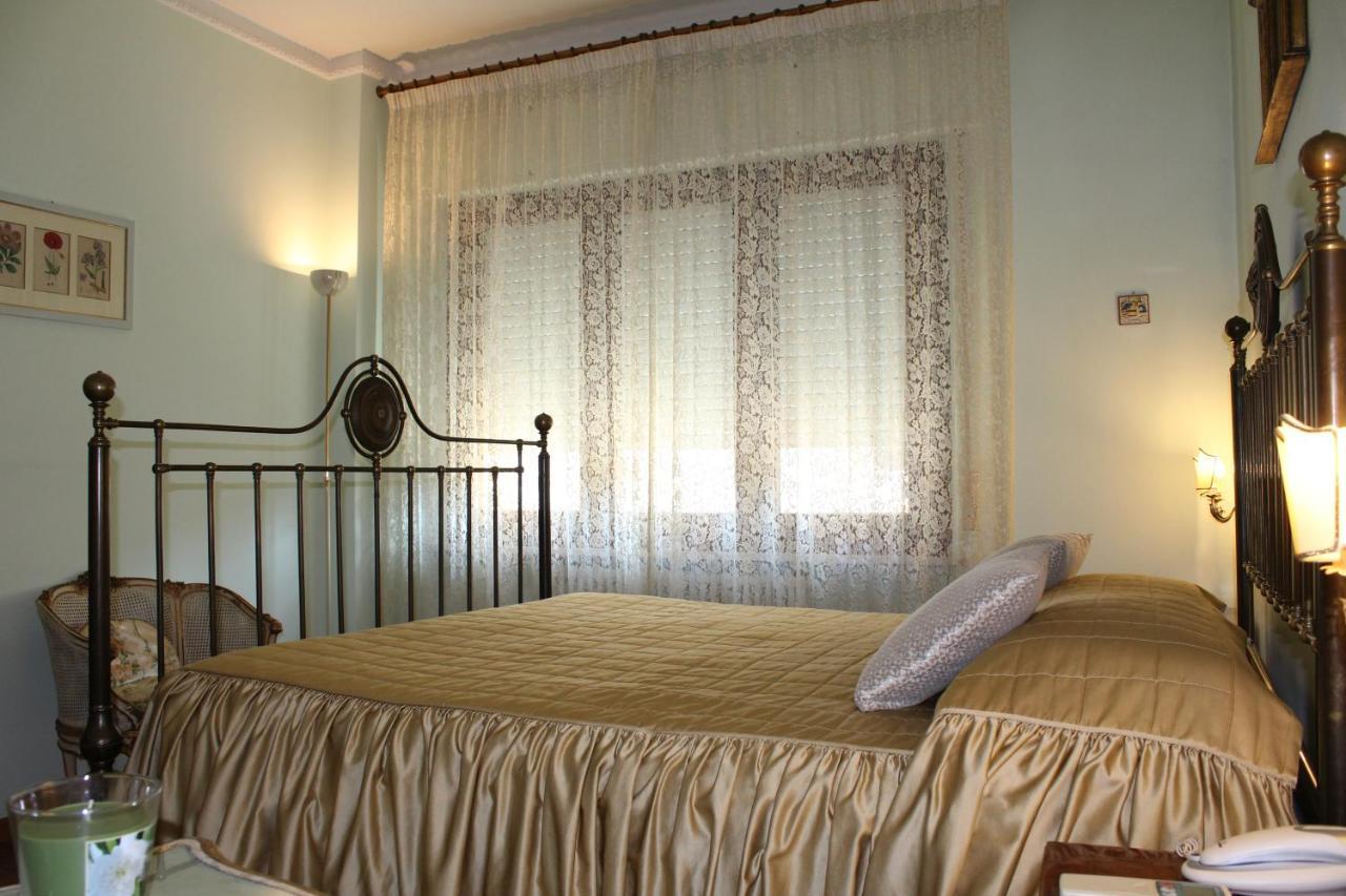 Tres Chic Bed and Breakfast Civitanova Marche Exteriör bild
