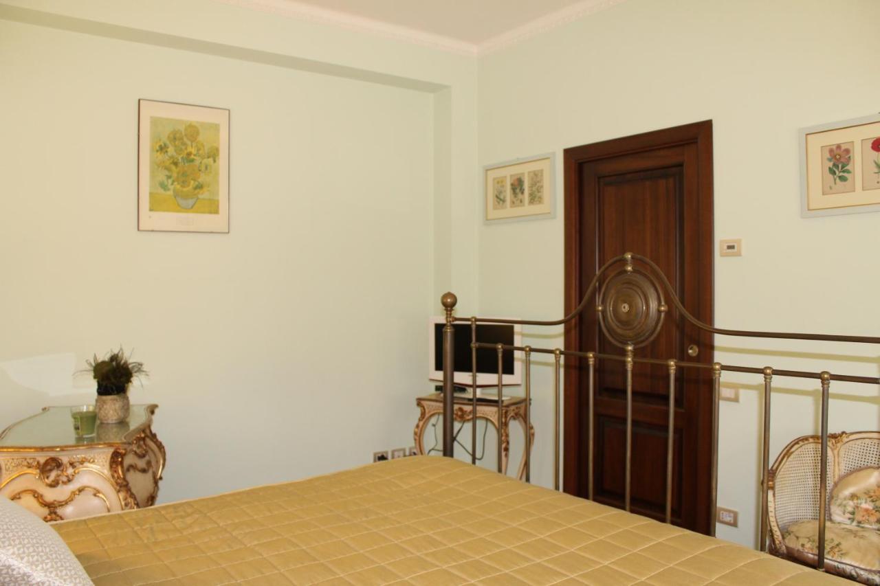 Tres Chic Bed and Breakfast Civitanova Marche Exteriör bild
